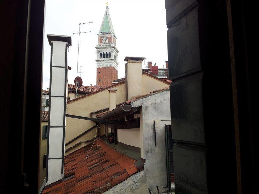 Hotel Astoria Venedig Exteriör bild